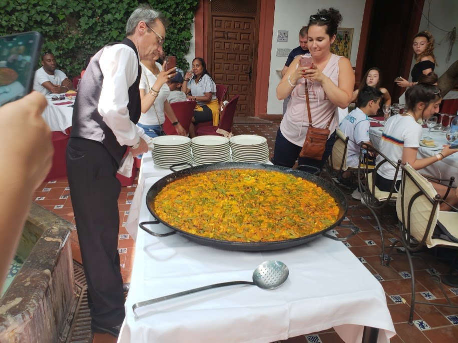Gastronomy & local life